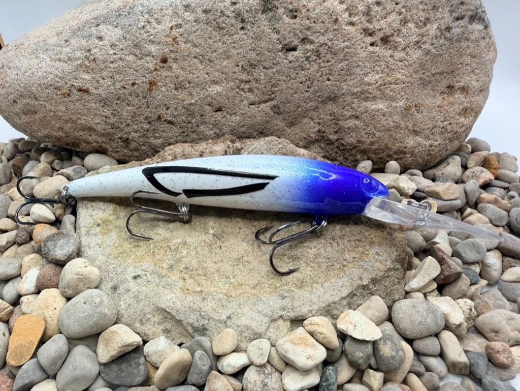 Blue Flounder Pounder White Bandit Suspending